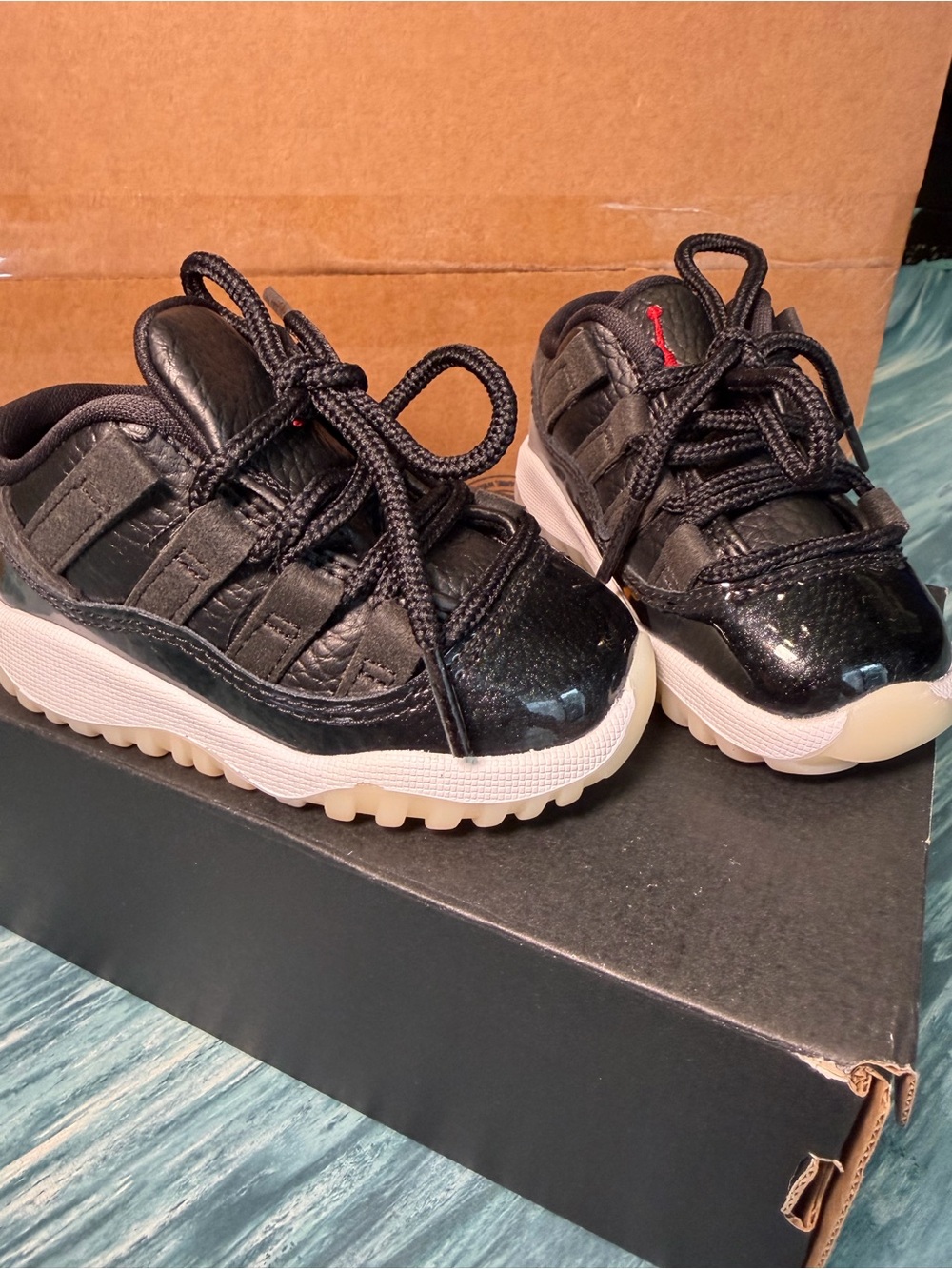 Jordan 11 Retro Low Toddler 5C Sneakers